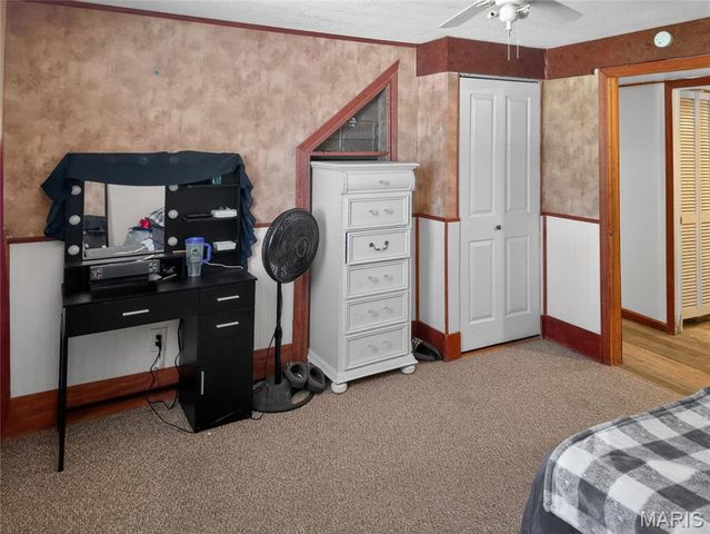 1307 E Chestnut Street, Desloge, MO 63601