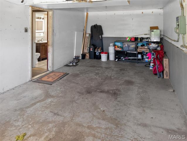 1307 E Chestnut Street, Desloge, MO 63601