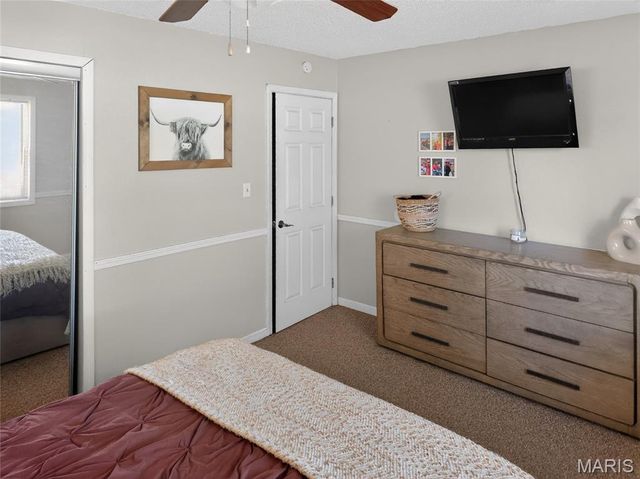1307 E Chestnut Street, Desloge, MO 63601
