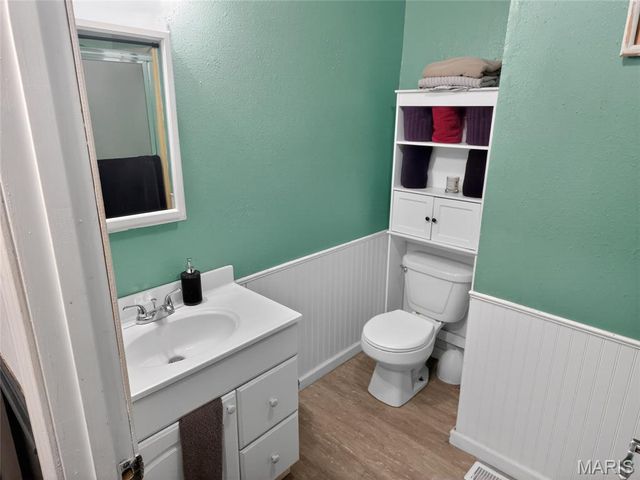 1307 E Chestnut Street, Desloge, MO 63601
