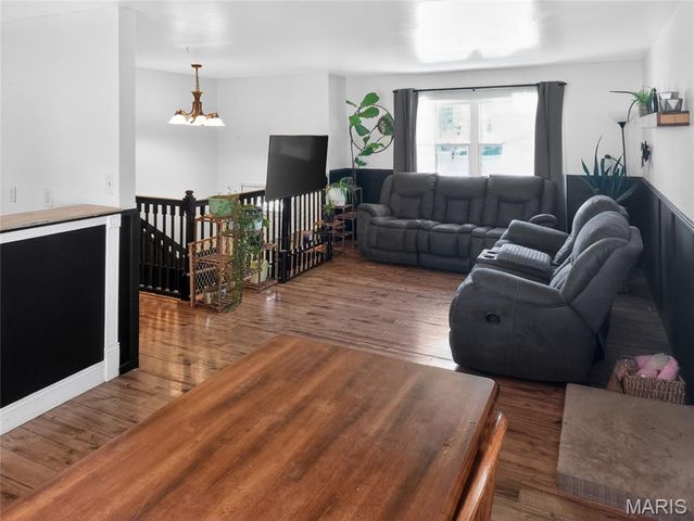 1307 E Chestnut Street, Desloge, MO 63601