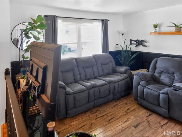 1307 E Chestnut Street, Desloge, MO 63601