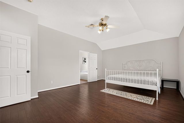 9710 Berkshire Trace, Pearland, TX 77584