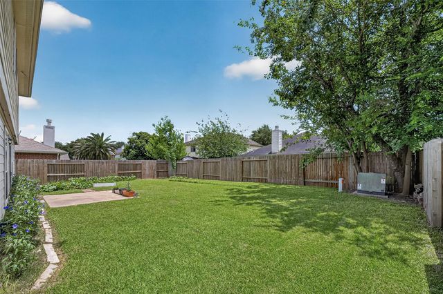 9710 Berkshire Trace, Pearland, TX 77584
