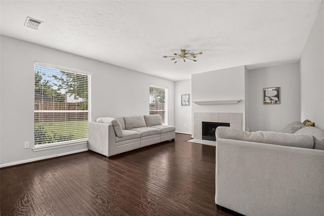 9710 Berkshire Trace, Pearland, TX 77584