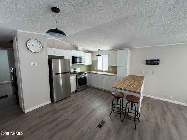 1804 W TEPEE Street 43, Apache Junction, AZ 85120