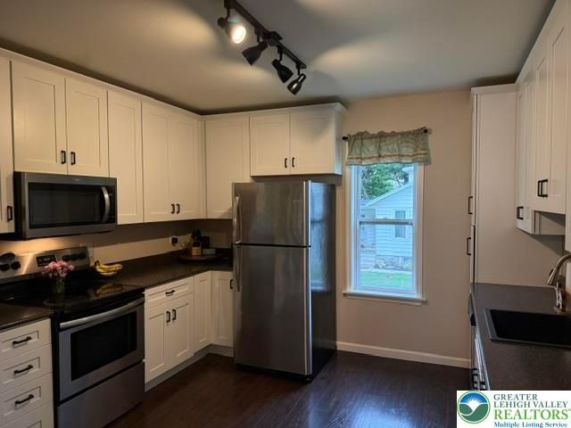 344 Port Clinton Avenue, Hamburg Boro, PA 19526