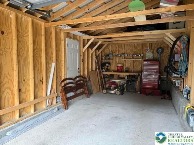 344 Port Clinton Avenue, Hamburg Boro, PA 19526