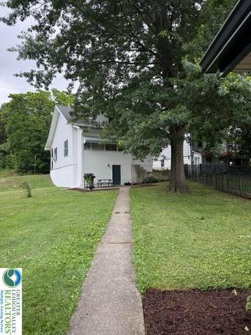 344 Port Clinton Avenue, Hamburg Boro, PA 19526