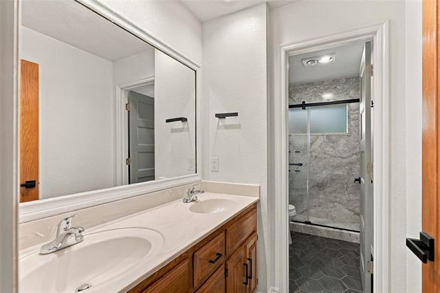 1 N Crosstimber Trail, Edmond, OK 73034