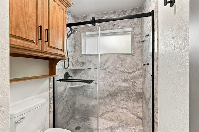 1 N Crosstimber Trail, Edmond, OK 73034