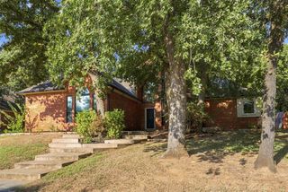 1 N Crosstimber Trail, Edmond, OK 73034
