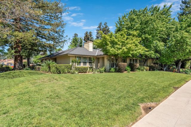 674 E Cole Avenue, Fresno, CA 93720