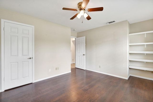 674 E Cole Avenue, Fresno, CA 93720