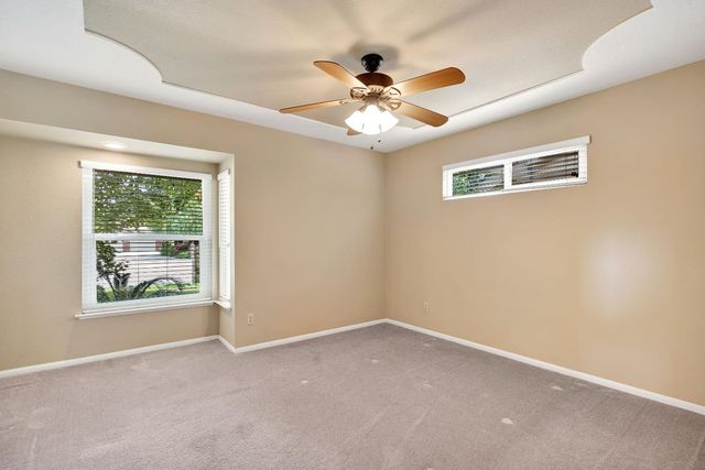 674 E Cole Avenue, Fresno, CA 93720