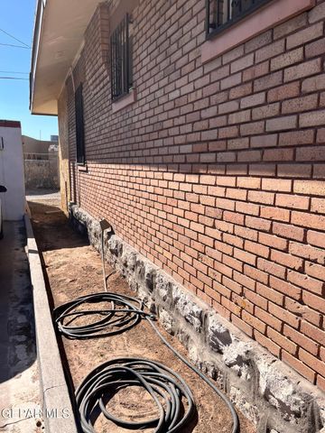 1403 RANDOLPH Drive, El Paso, TX 79902