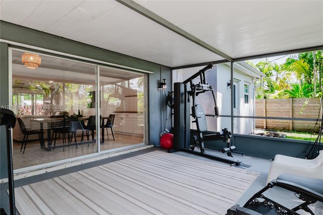 1106 N 13th Court, Hollywood, FL 33019
