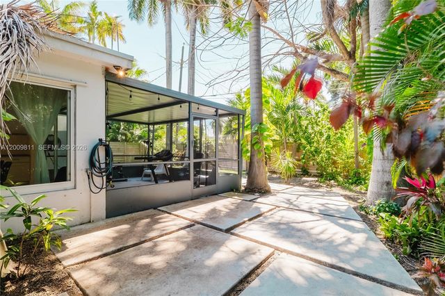 1106 N 13th Court, Hollywood, FL 33019