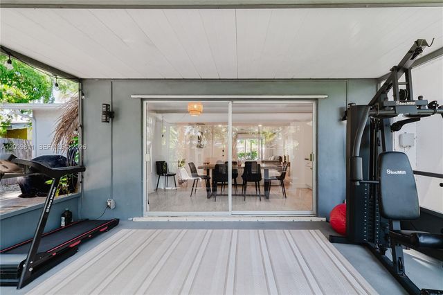 1106 N 13th Court, Hollywood, FL 33019