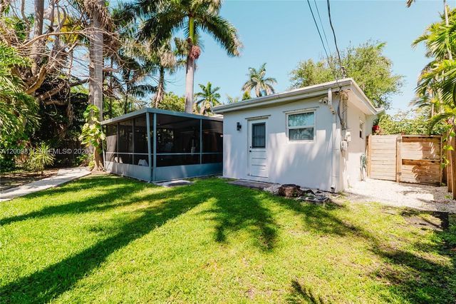 1106 N 13th Court, Hollywood, FL 33019