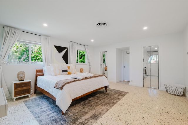 1106 N 13th Court, Hollywood, FL 33019