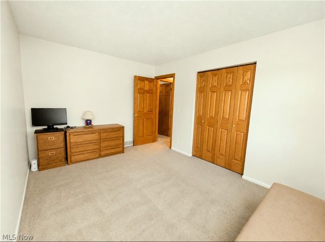 3438 Warren Meadville Road, Warren, OH 44410