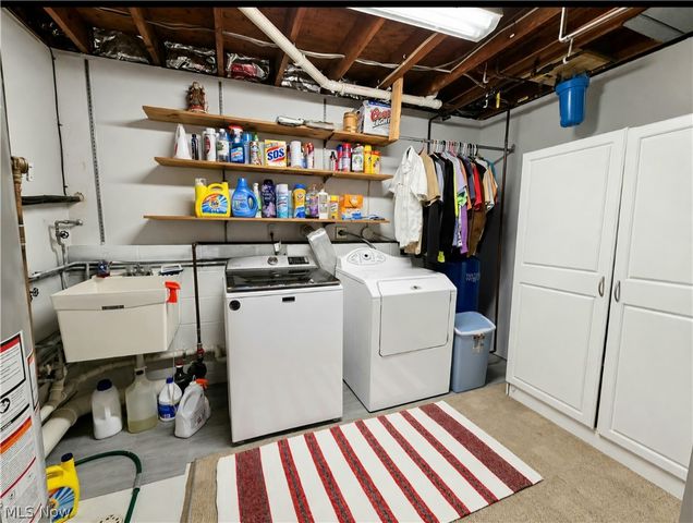 3438 Warren Meadville Road, Warren, OH 44410