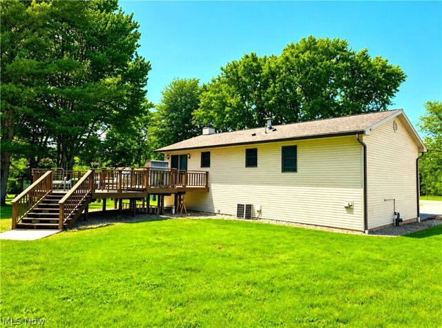 3438 Warren Meadville Road, Warren, OH 44410