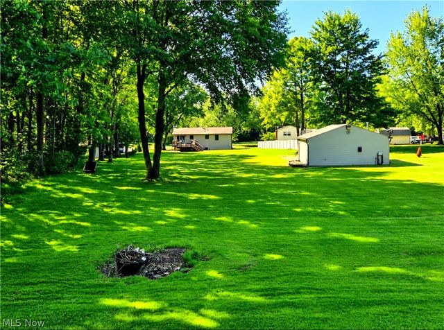 3438 Warren Meadville Road, Warren, OH 44410