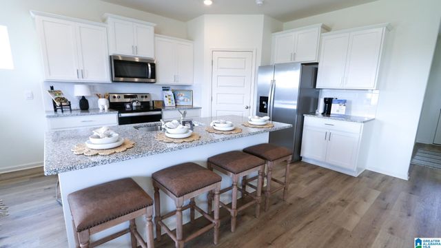 1424 CHELSEA PARK TRAIL, Chelsea, AL 35043