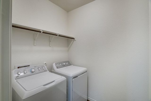 704 Mallow RD, Leander, TX 78641