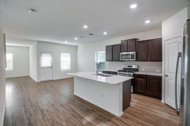 704 Mallow RD, Leander, TX 78641