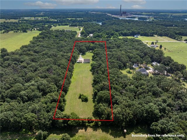 12039 Cripps Road, Gentry, AR 72734