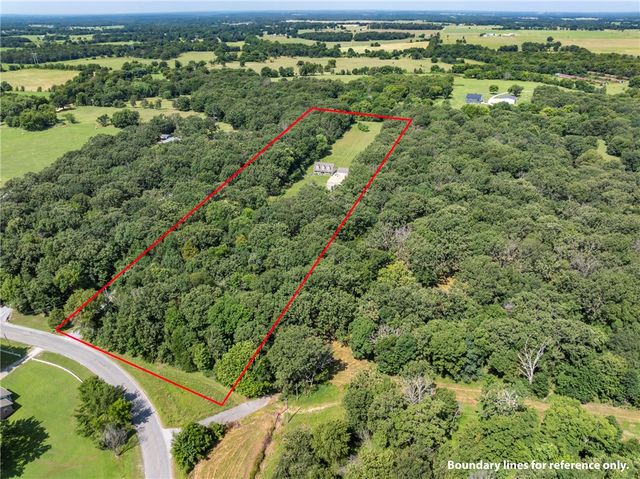 12039 Cripps Road, Gentry, AR 72734