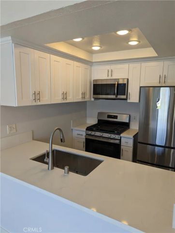 16872 Pacific Coast 201, Huntington Beach, CA 92649