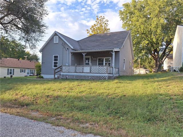 612 W 5th Street, Carrollton, MO 64633