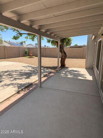 6433 W KINGS Avenue, Glendale, AZ 85306