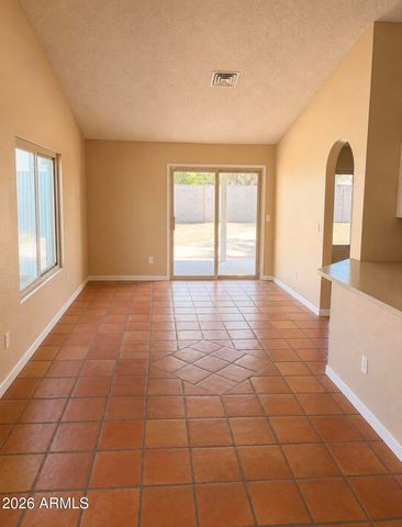 6433 W KINGS Avenue, Glendale, AZ 85306