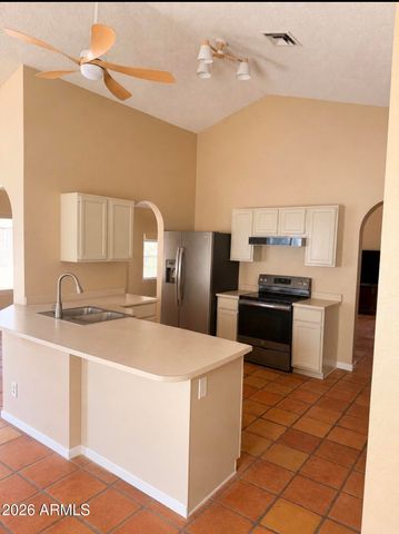 6433 W KINGS Avenue, Glendale, AZ 85306