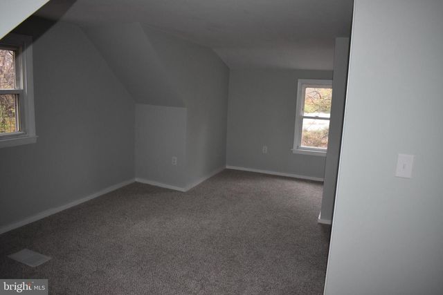 127 CEDAR LN, Reading, PA 19607