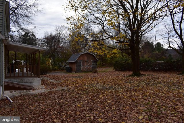 127 CEDAR LN, Reading, PA 19607