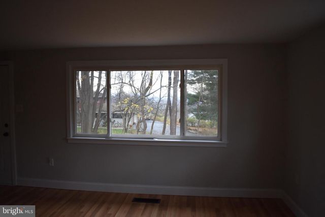 127 CEDAR LN, Reading, PA 19607