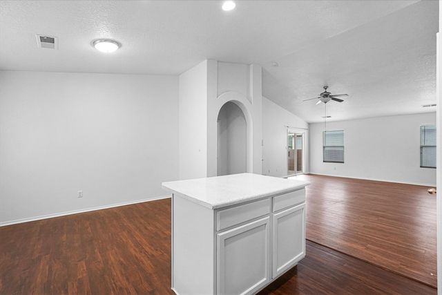 7623 Banyon Avenue NW, Albuquerque, NM 87114