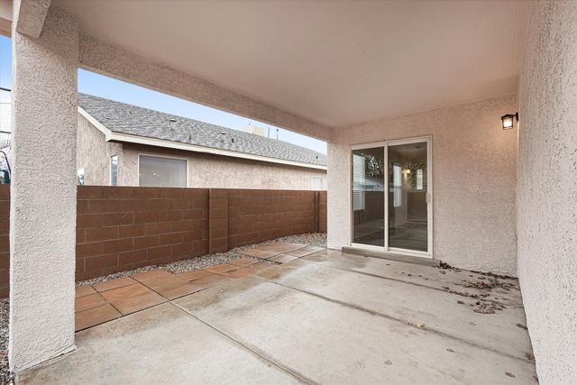 7623 Banyon Avenue NW, Albuquerque, NM 87114