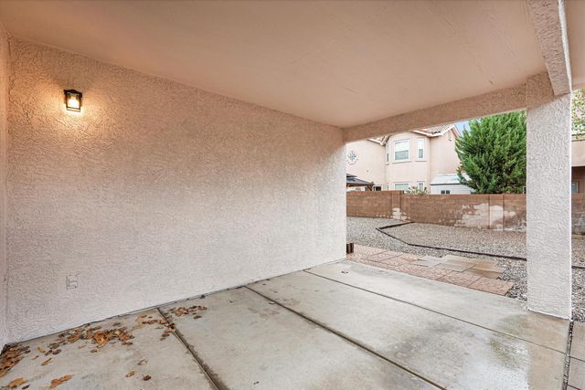7623 Banyon Avenue NW, Albuquerque, NM 87114