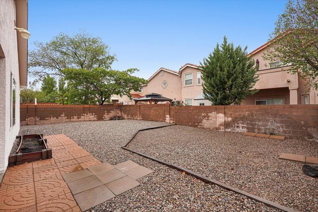 7623 Banyon Avenue NW, Albuquerque, NM 87114