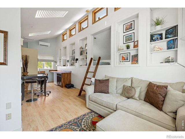 1032 Ridglea Way, Boulder, CO 80303