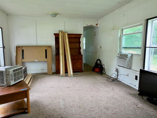 21 Wyman Road, Deering, NH 03244