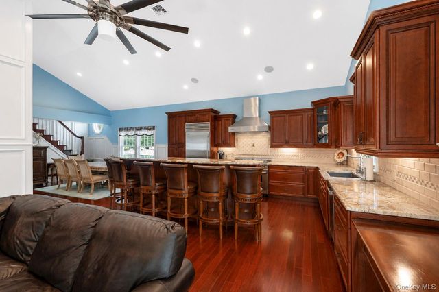 2553 Motor Parkway, Ronkonkoma, NY 11779