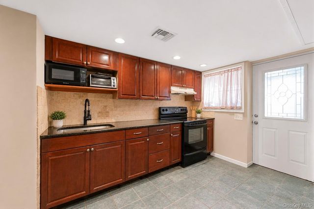2553 Motor Parkway, Ronkonkoma, NY 11779